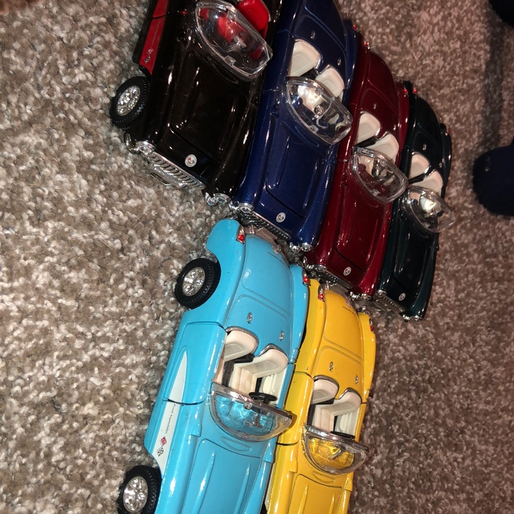 Cars - Picture 2 of 6